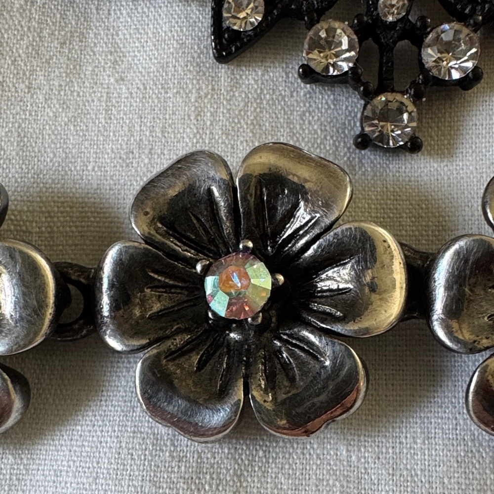 Premier Designs 9 piece lot, black, silver and mixed metal tones - Picture 10 of 10